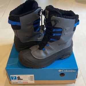 Columbia Boys/Youth 7 Bugaboot Celsius Omni-Heat Waterproof Snow Boot 400g